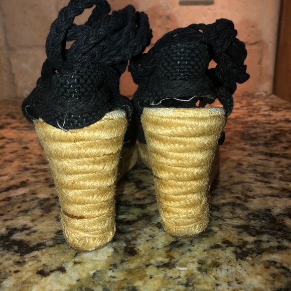 Tribeca by Kenneth Cole Wrap Espadrilles - Picture 4 of 7